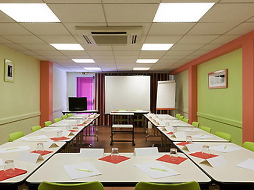 Готель Ibis Styles Bourg En Bresse Екстер'єр фото